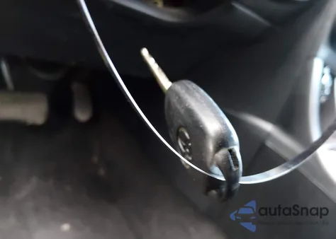 2015 Toyota Corolla S Plus z USA, uszkodzony, nr VIN 2T1BURHE4FC383828